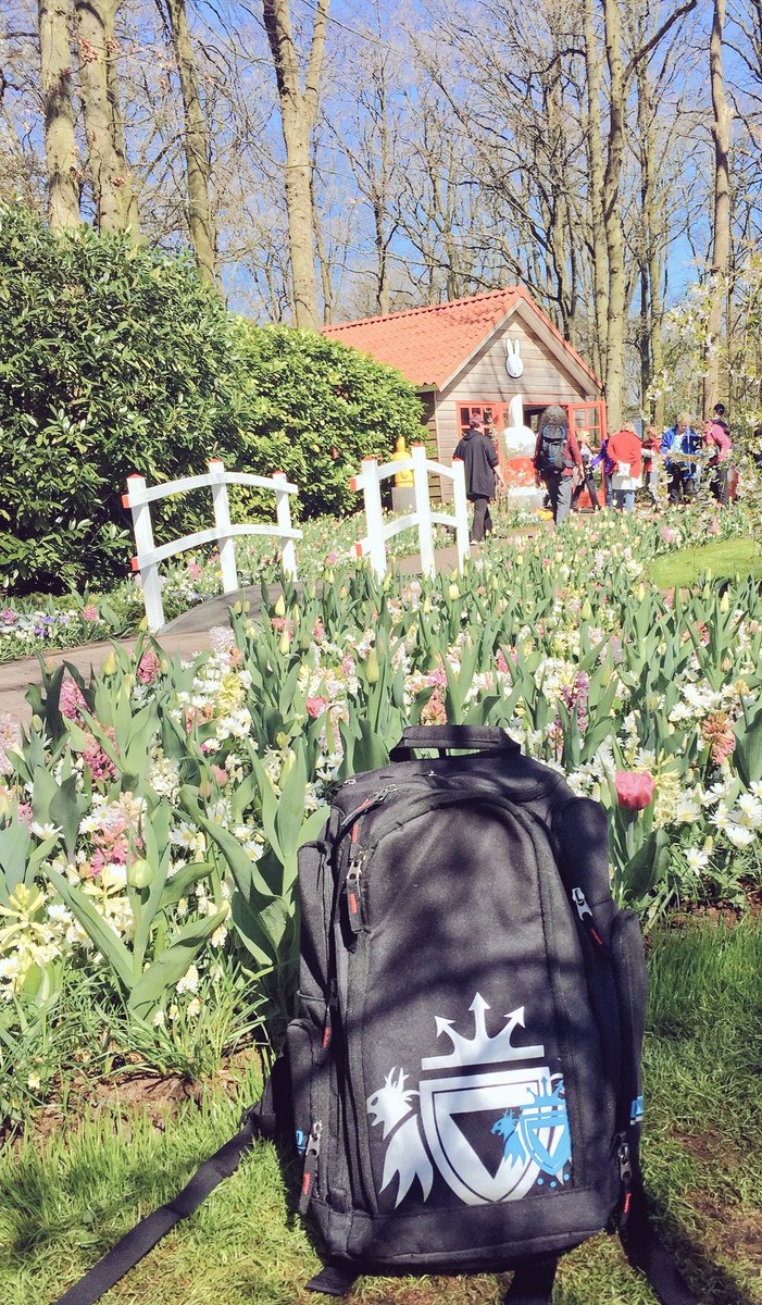 My number one travel buddy. The #BigMo and I relaxing in <a href="/visitkeukenhof/">Keukenhof</a>! <a href="/gryphonhockeySA/">Gryphon Hockey SA</a> <a href="/gryphonhockey/">Gryphon Hockey</a> #GryphonPride #gteam #Keukenhof
