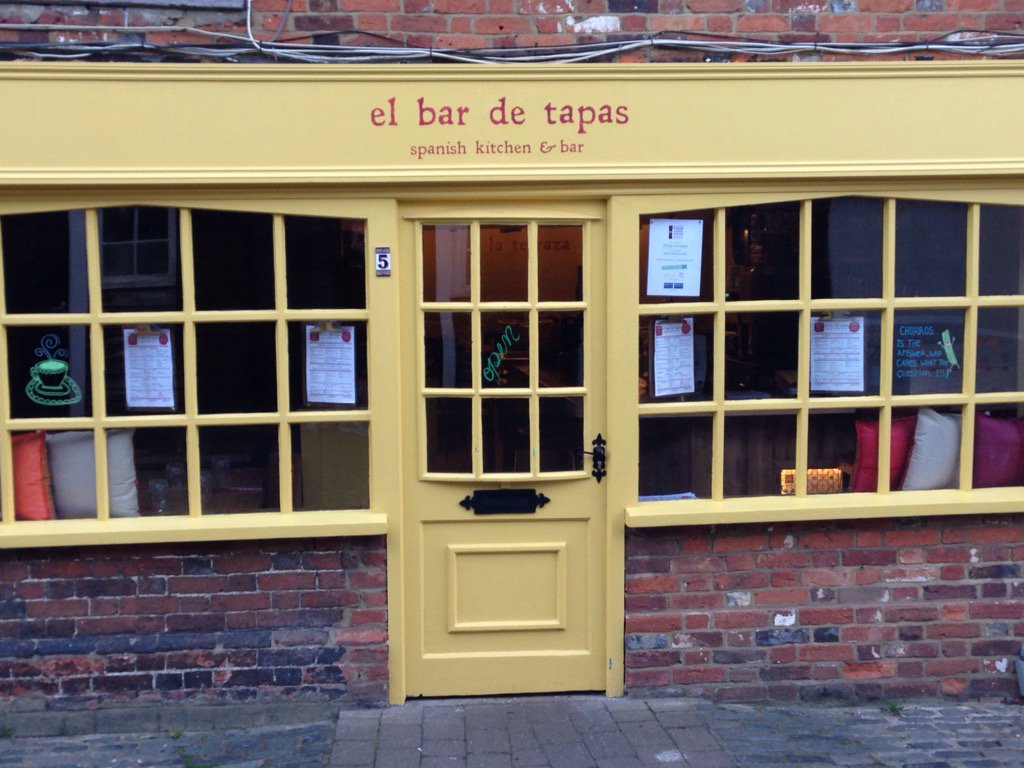 AveryWindows's tweet image. Early start to the day cleaning shops.