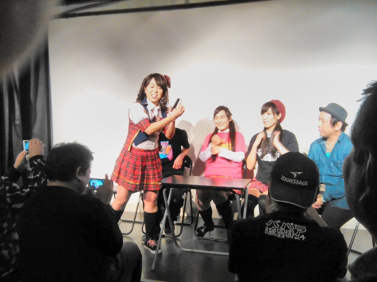 O Xrhsths 無我 むが やられたらやり返せ Sto Twitter 新宿歌舞伎町で芸人 八幡カオル主催のお笑いライブ 八幡フェスvol 0 を見た 熟女のakb 熟女のコント 熟女の恋愛トーク 熟女の政治風刺 歌う熟女 はしゃぐ熟女 回る熟女 熟女のキス と盛りだくさんで