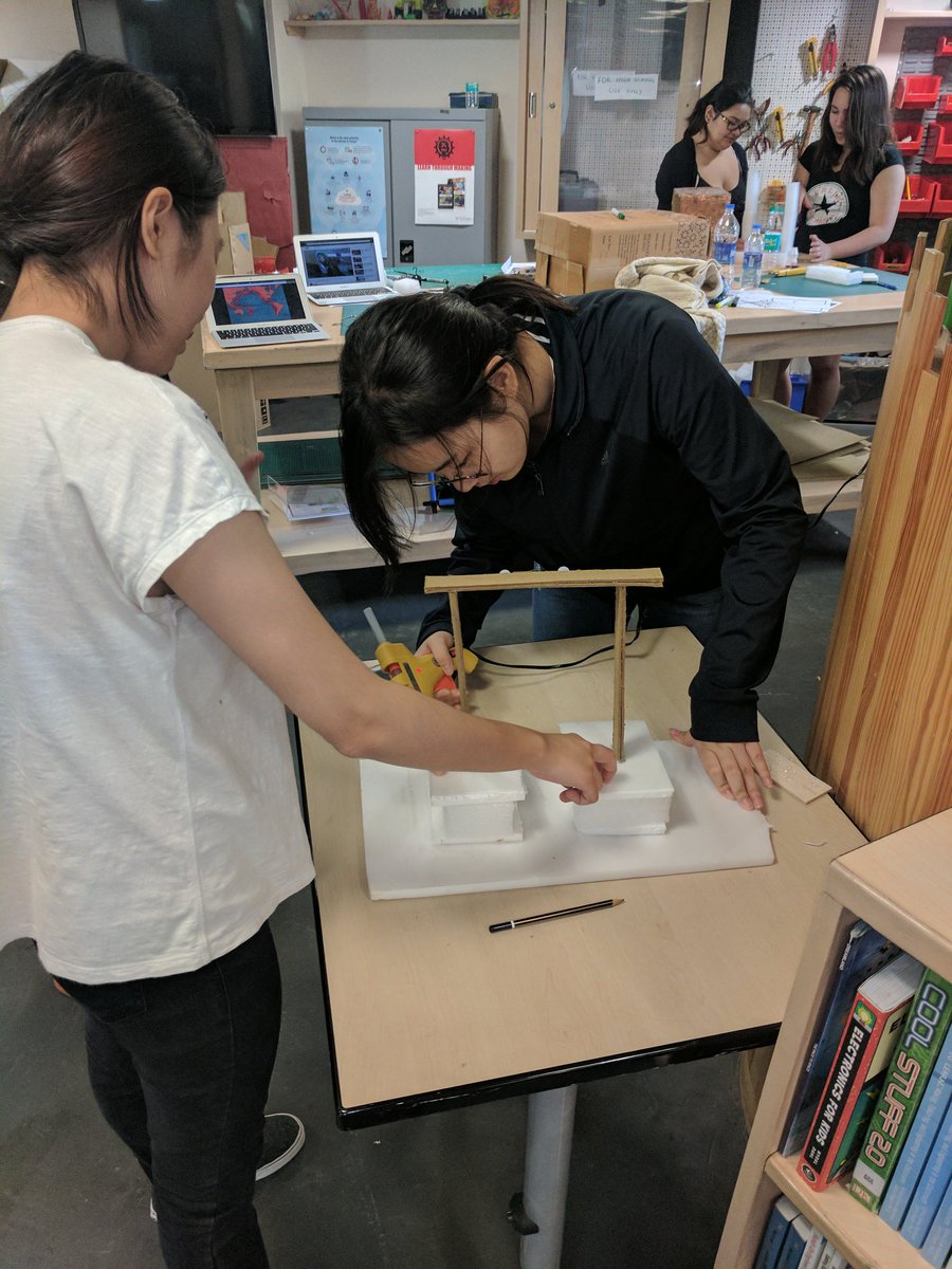 MelissainHKong's tweet photo. Designing seismographs #asbmaker #asbti #appliedscience https://t.co/z2VVlNgBZv