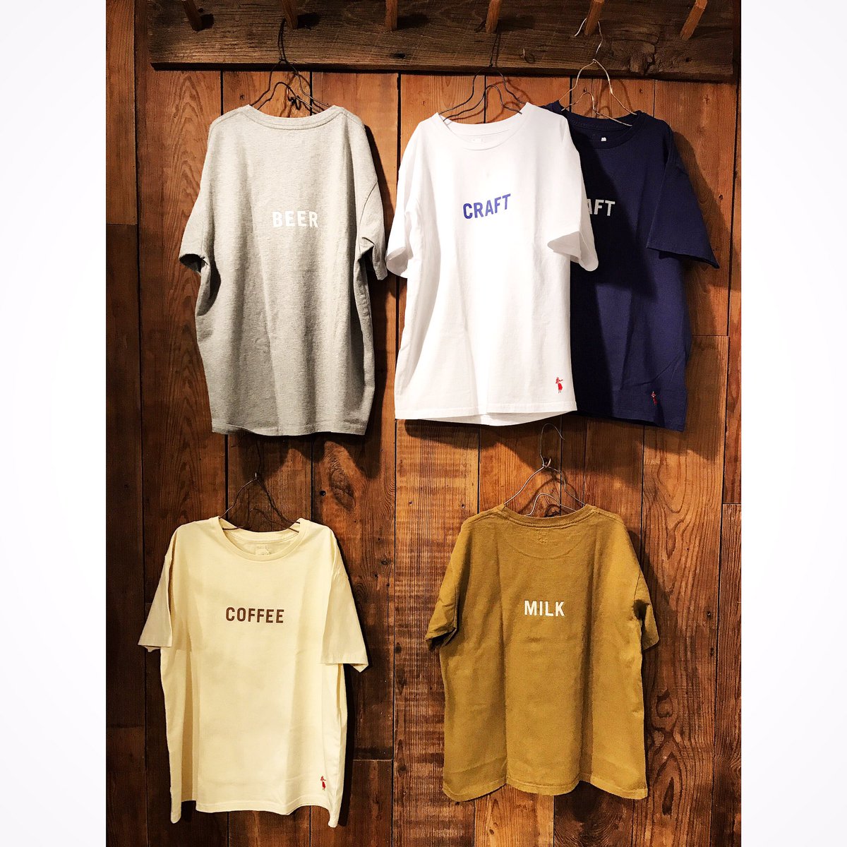 pelican_mens's tweet photo. SUNSHINE+CLOUD
¥5,000+tax
定番のアメリカ製Tシャツに
新ロゴの「CRAFT×BEER」
別注復刻の「COFFEE×MILK」
が仲間入り
#pelicanmens #sunshinepluscloud #craftbeer#coffeemilk https://t.co/Kc8J4x44Nd