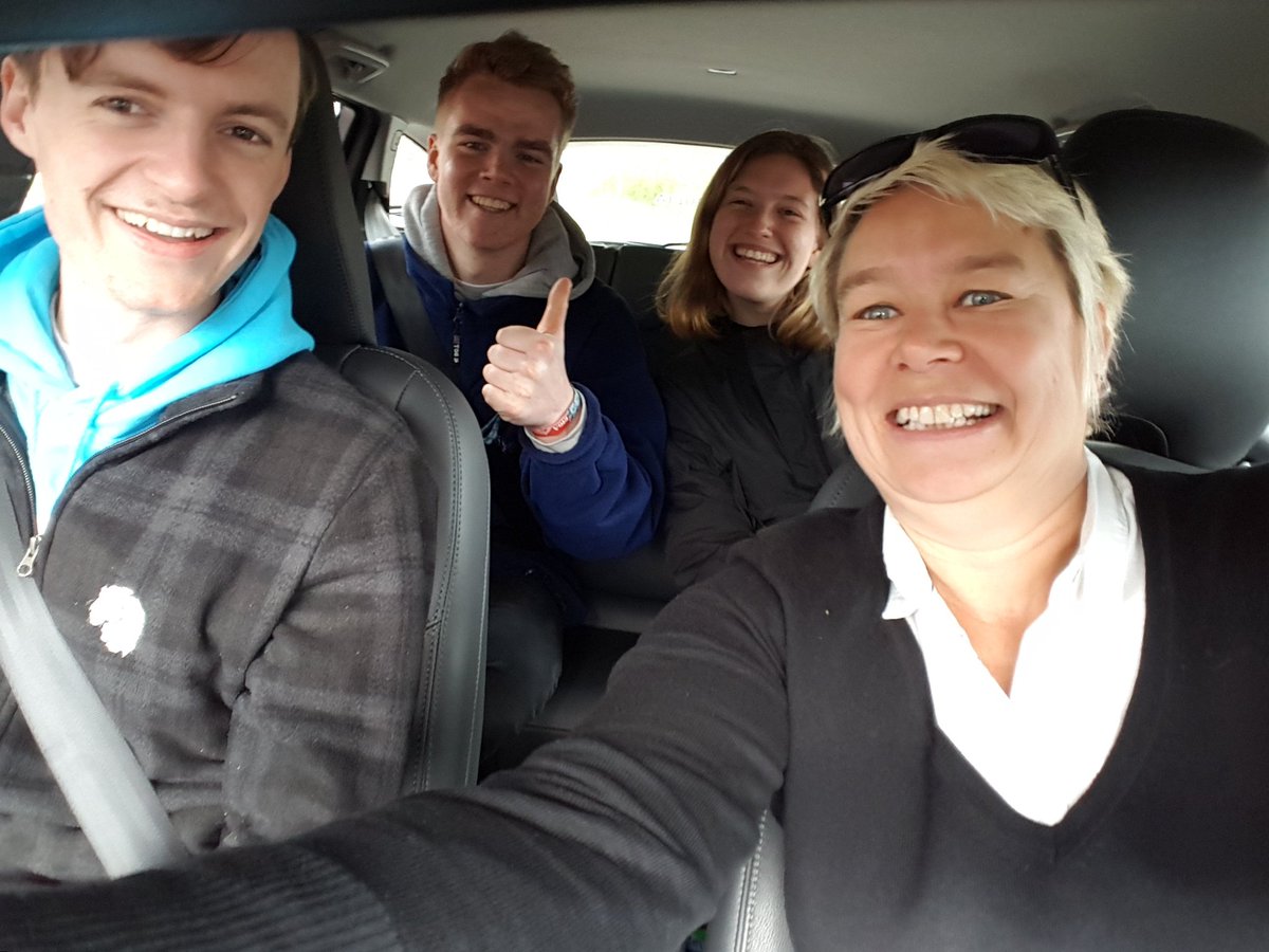 Pickup some guys to bring them closer to their destination....<a href="/BummitHitchHike/">Bummit</a>