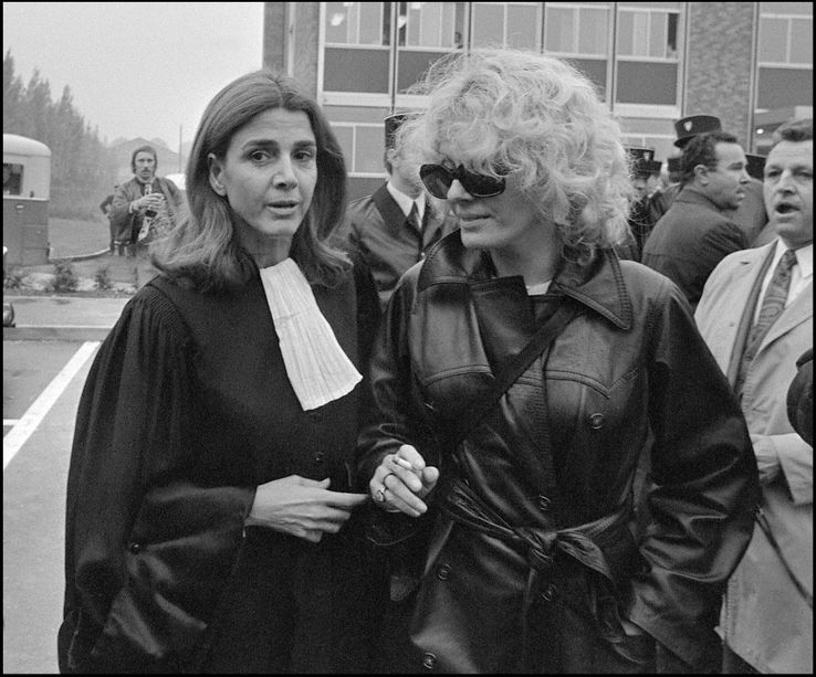 C’était le 5 avril 1971: 343 femmes déclaraient avoir eu recours à l’avortement malgré l’interdiction pénale. franceculture.fr/histoire/avant…