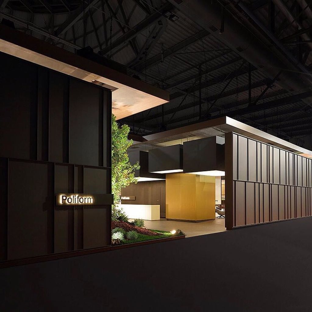 CasaViore's tweet photo. This year Poliform had the biggest boot in the history of "Salone del mobile" 20,000 square feet!
امسال پاليفرم بز… https://t.co/2XL6I1sfnj https://t.co/Ms2c1dS0OZ