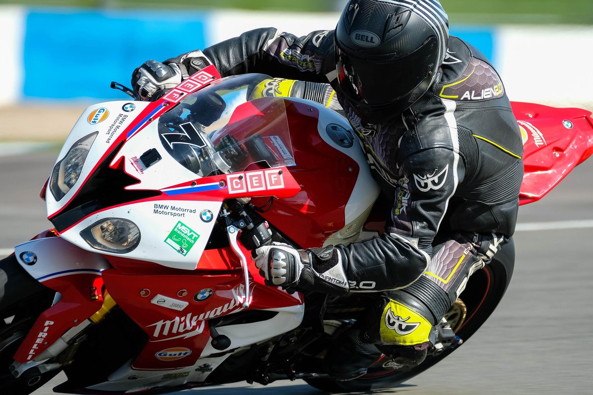 MSVPhotos's tweet image. We had a fantastic #MSVT bike trackday at #DoningtonPark on Monday and all our shots have… plus.google.com/+Msvtphotograp…