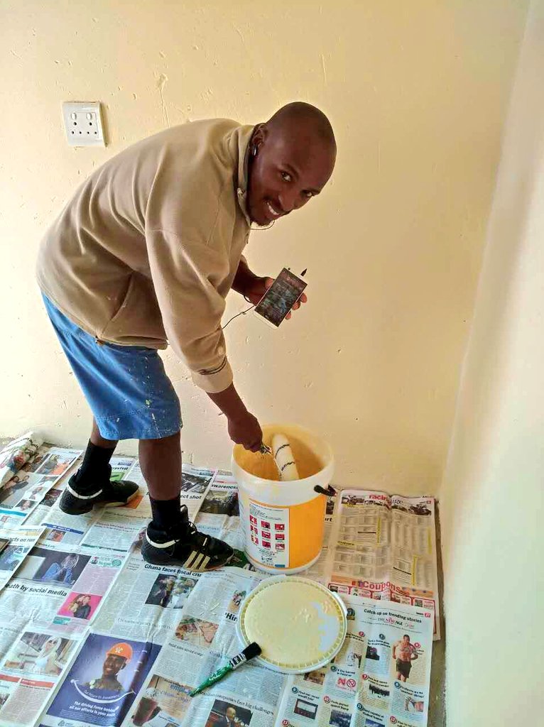 1RADEBE_'s tweet photo. I'm listening to @TouchHDOnline while painting my grandmother's house before Good Friday  #TouchBoost https://t.co/fz0OAhkeaX