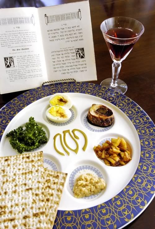 RobinHoodIsrael's tweet photo. Help provide a complete #Passover #Seder meal to a needy family of four in #Israel and make a donation now: https://t.co/P6WxfZbE6n #Pesach https://t.co/4q67ETgeMe