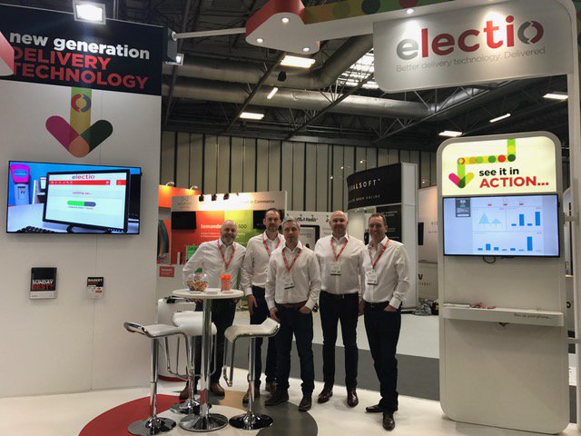 ElectioDelivers's tweet photo. Look at the team, raring to go! We're talking all things delivery, so pop by stand E71 and say hello. 😁 #EDX17 #IRX17 https://t.co/i7GBWUpmP6