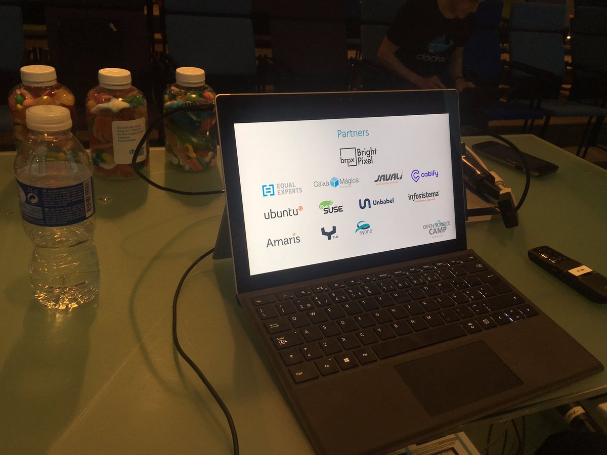 JasonsNextGear's tweet image. #msoscamp #readytorock! DX Portugal is amazing!