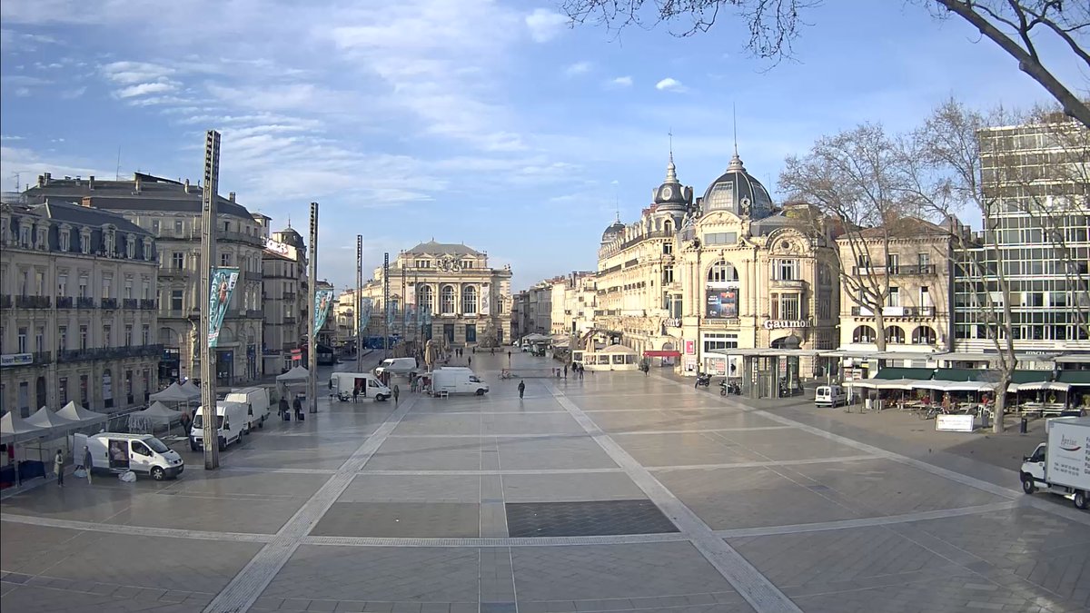 ConsulteamMBS's tweet photo. #Montpellier dans le Top 3 des villes où il fait bon vivre soleil et 22° sur la Place de la comédie ! ☀️🕶️ #consulteam @Montpellier_BS https://t.co/ivpCczQyM8