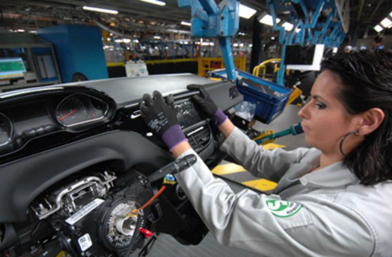 Peugeot Maroc : 60% d’intégration dès 2019 pour l’usine de Kenitra goo.gl/YT6G6k