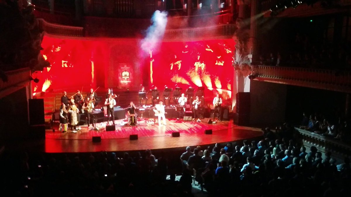 ld_antoni's tweet photo. Ahir, #trepidant #gresca #balcànica amb #GoranBregovic al #PalaudelaMusica #festival #mil·leni
Gas Gas Gas... https://t.co/8OWEP6Lrqr