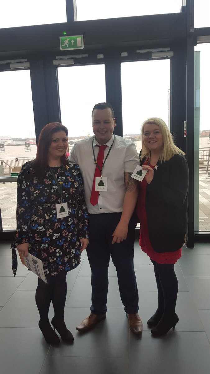 #KOE17 <a href="/WeAreSUGM/">WeAreSUGM</a> <a href="/MarkCash15/">Mark Cash</a> #allgreen #teamVP start to a good day 💚