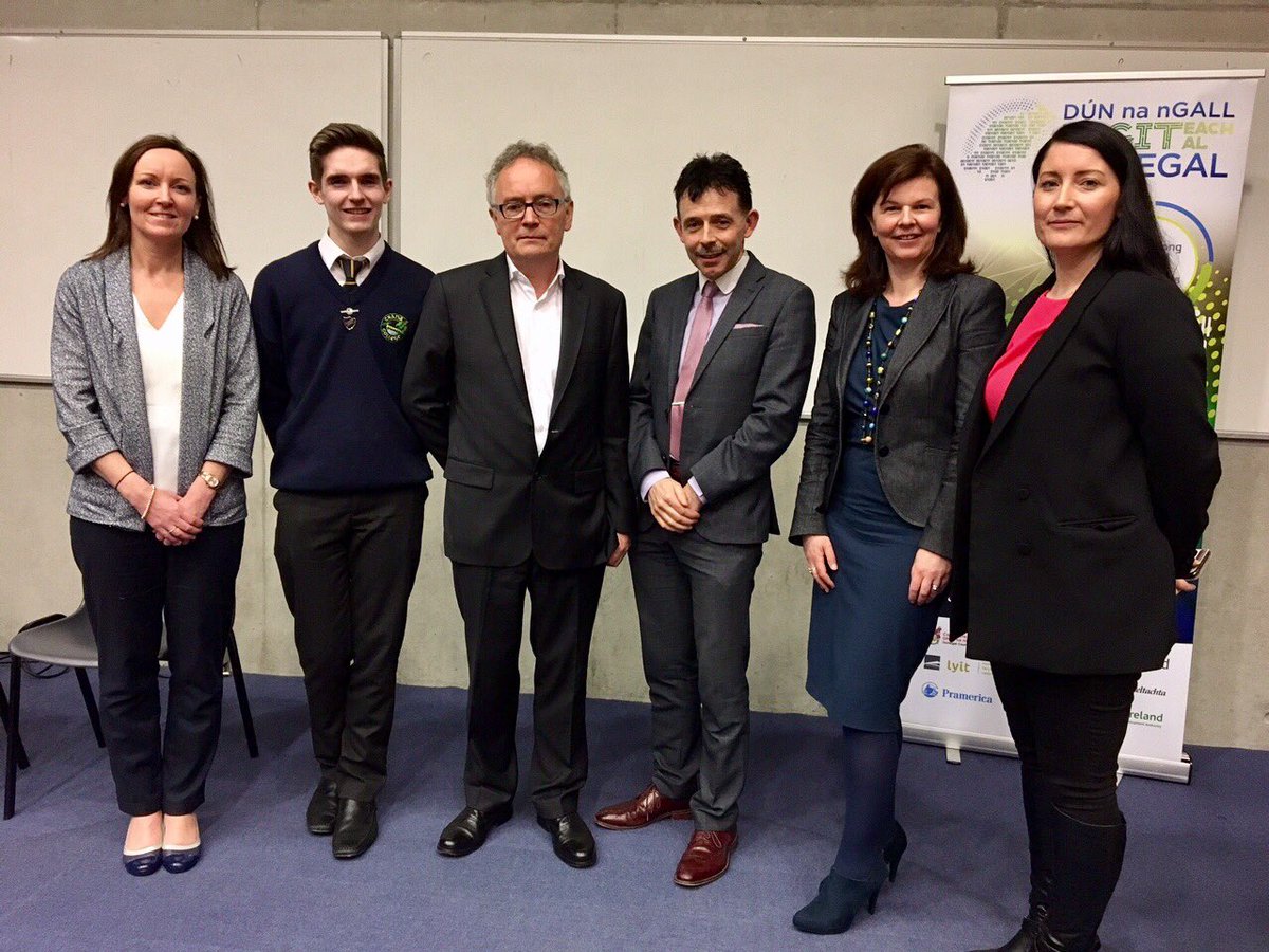 CranaCollege_TY's tweet photo. ✨Excellent morning @LYIT for #AllAboard2017 Digital Donegal Week #ddw17 @cranacollege represented by @Darragh_Harkin @DYCIRL Donegal member✨ https://t.co/jrMIUy1tbY