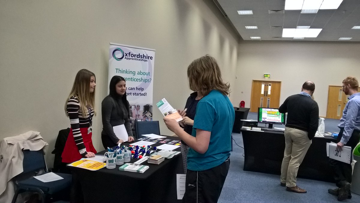OAAwards's tweet photo. We had a great time talking to students about #Apprenticeship options at @YourGreenFutur today! We'll be there again tmrw, come &amp; see us! https://t.co/LOhk9ACfuY