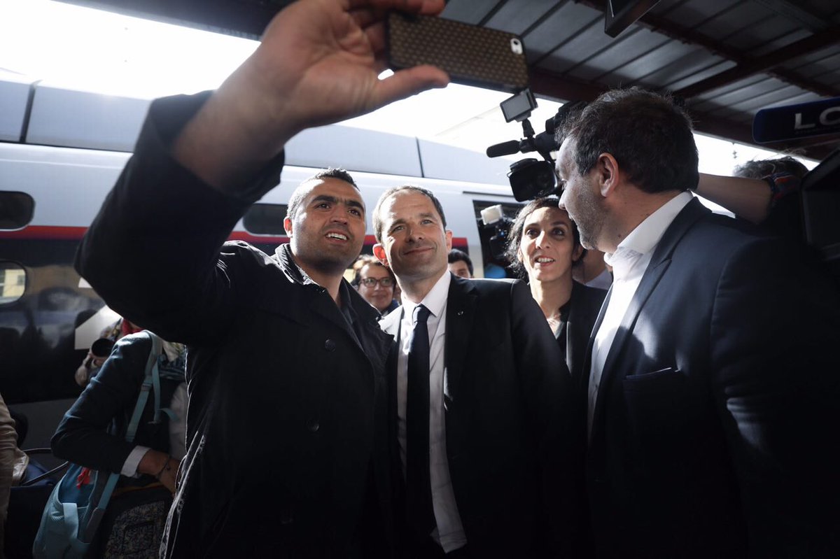 benoithamon's tweet photo. Je suis en déplacement à Nancy sur les questions d'emploi et d'accompagnement à l'insertion cet après-midi, et ce soir en meeting #BHNancy https://t.co/mmxbefVkNX