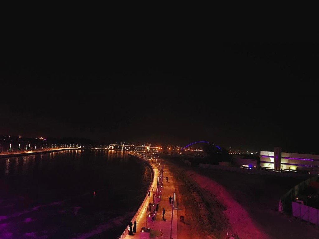 NatashaK_'s tweet photo. The Dubai Canal got a thing for pink 😏 (just like me) . .
.
.
.
.
#discoverearth #travelphoto #travelworld #keepex… https://t.co/xPi7c2KP2y https://t.co/qKAQRhki7E