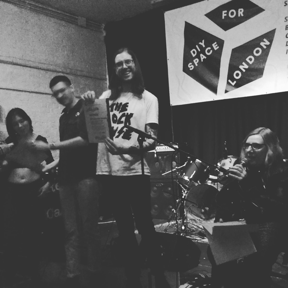 attitudetweets's tweet photo. Congratulations again to @diyspace4london, who were awarded their Bronze Charter award certificate on Saturday at the #InSightWeekend gig! https://t.co/bfgSBpdrOE