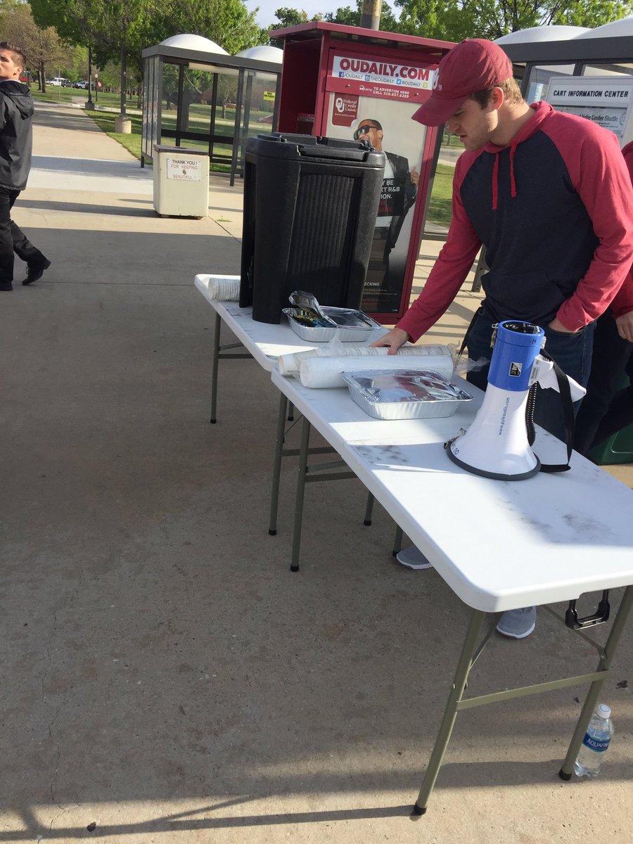 OUFastFeedback's tweet image. Good morning!! We have free coffee at the LNC bus stop if you play Fast Feedback!