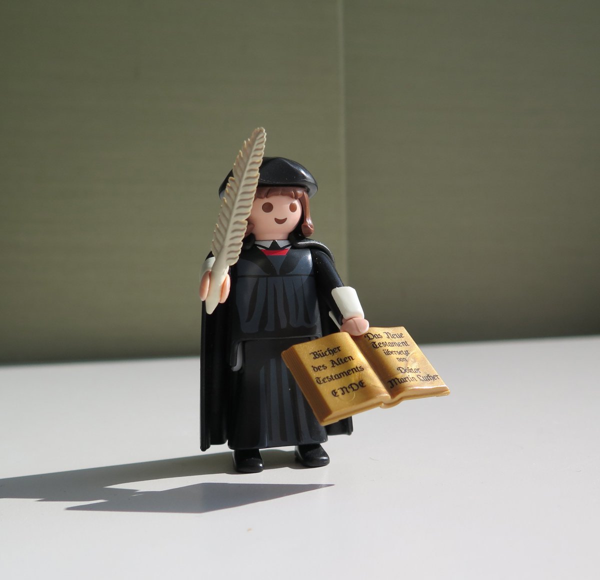Martin Luther is now the best selling <a href="/playmobil/">PLAYMOBIL</a> of all time - with 750,000+ sold! #HereIStand

RT for the chance to win your own! (GK)