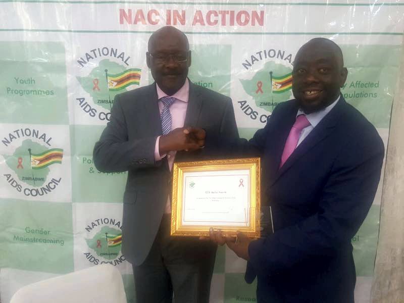 ShepMakovere's tweet photo. Hon @DrDParirenyatwa with @KJakachira as @ZiFMStereo scooped the @naczim HIV Media Award for Instant News Coverage in Electronic Media ystdy https://t.co/ntP85PXHjO
