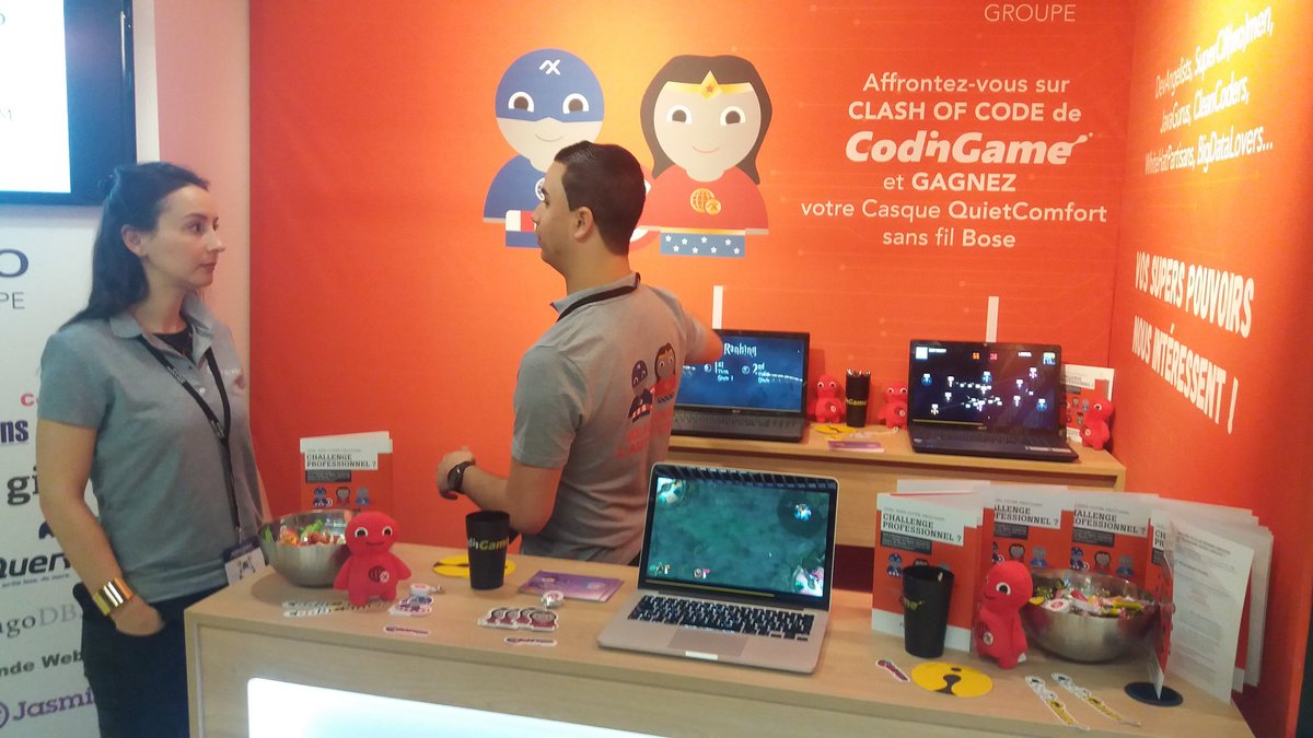 CodinGame's tweet image. #ClashOfCode battles at @NexeoFinance booth! #devoxxfr