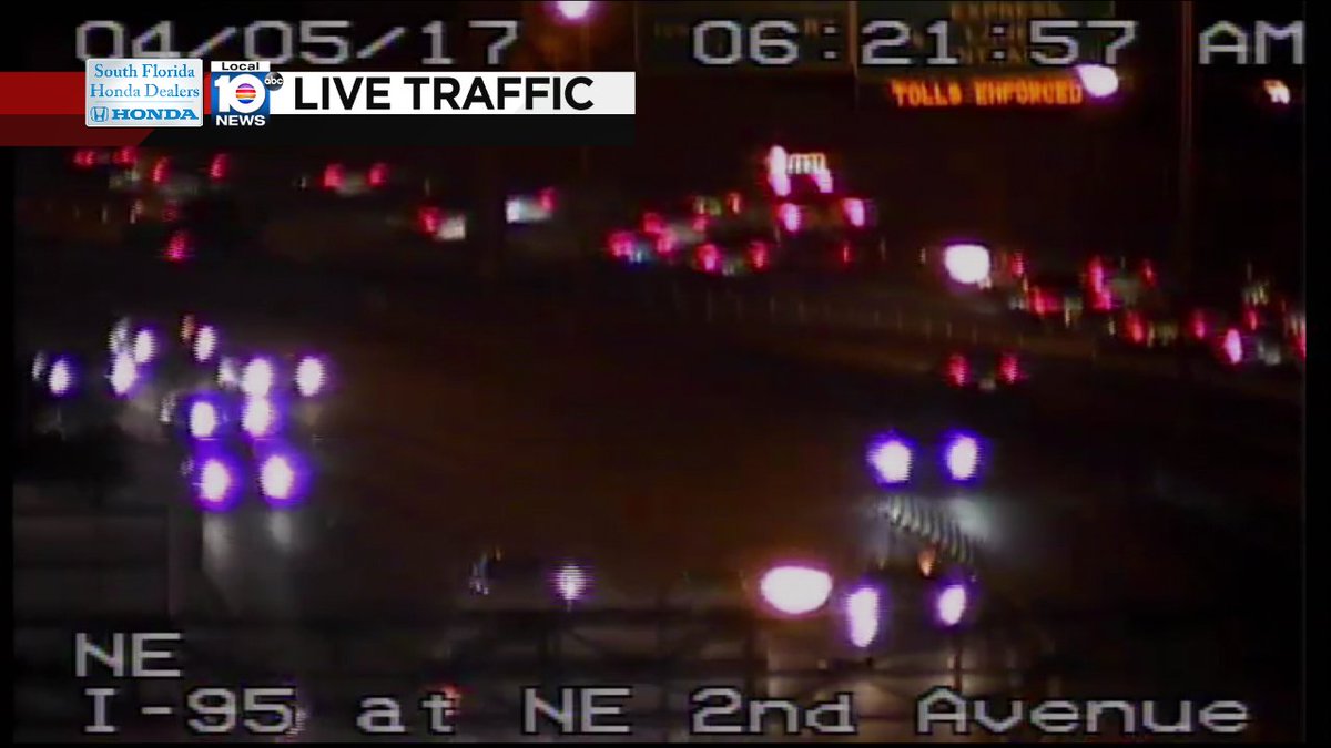 Broken Down Car on I-95 NB approaching Miami Gardens Dr #traffic https://t.co/64A4TGj6i6