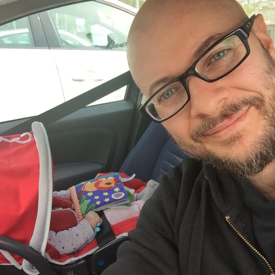 robertobilli's tweet image. #prove #concerti #corsi .#allestimenti ...ma oggi non ci sono per nessuno ...e passo la giornata con la piccola e la mia dolce metà 😍🤗