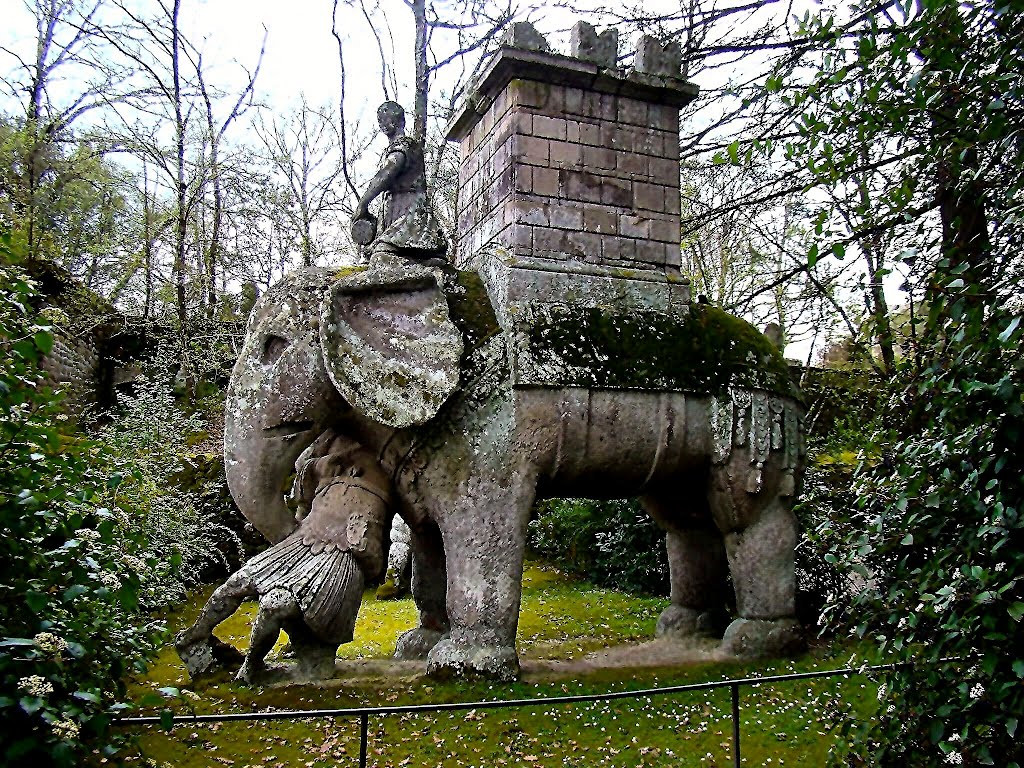 Resultado de imagen de bomarzo, donde los monstruos no mueren