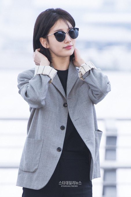 C8pJhaRU0AA9ZpS.jpg:small