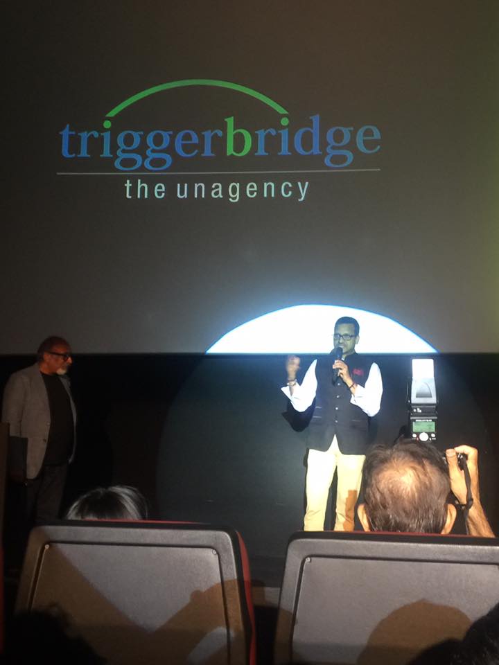 TriggerBridge's tweet photo. #theunagency's Oscar moment on the unusual stage
@s_yesudas, MD inspiring entrepreneurs #purpose #never #fails #triggerbridge #truevertexing https://t.co/s2soiVAqVq