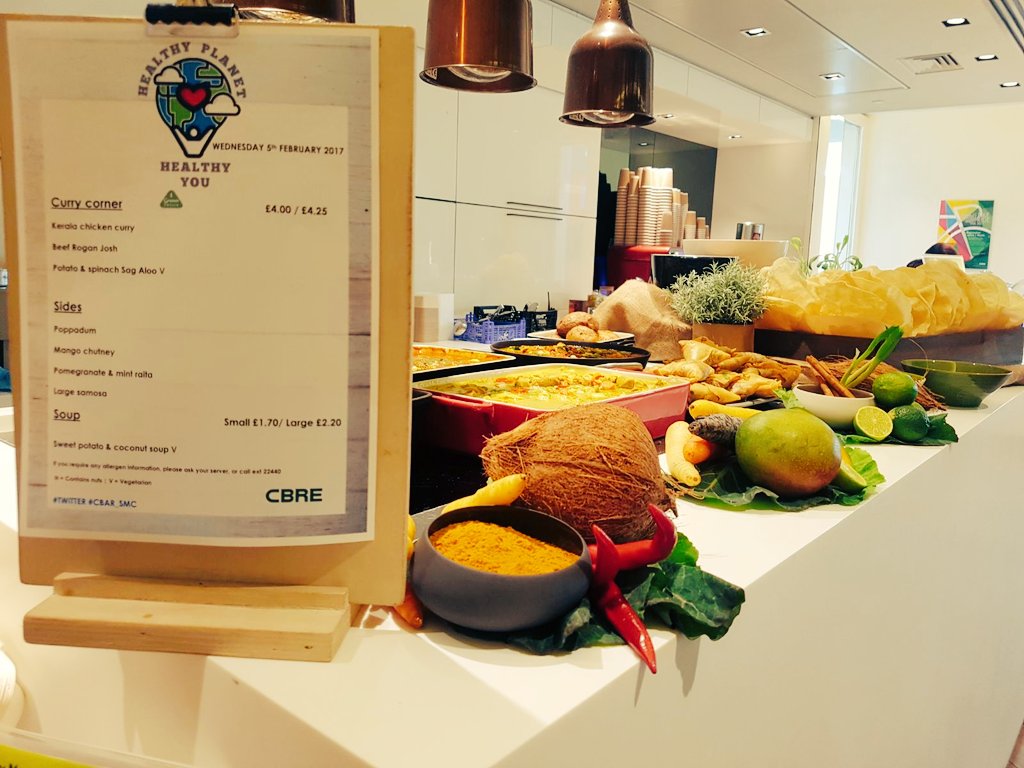 cbar_smc's tweet photo. Curry corner today! Come and try our selection of curries with samosas and poppadums! #CBAR_SMC #Currycorner #Samosas https://t.co/cwnouQJnSU