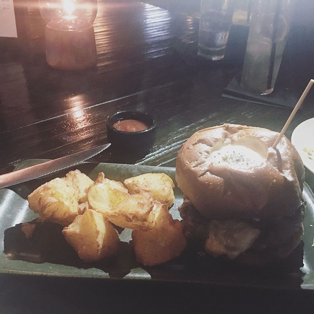 Still can't get over last night's dinner with Nicole at <a href="/commonwealthmia/">Commonwealth Miami</a> 👅✨ Practically inhaled everything! The Co… ift.tt/2oB2fhV