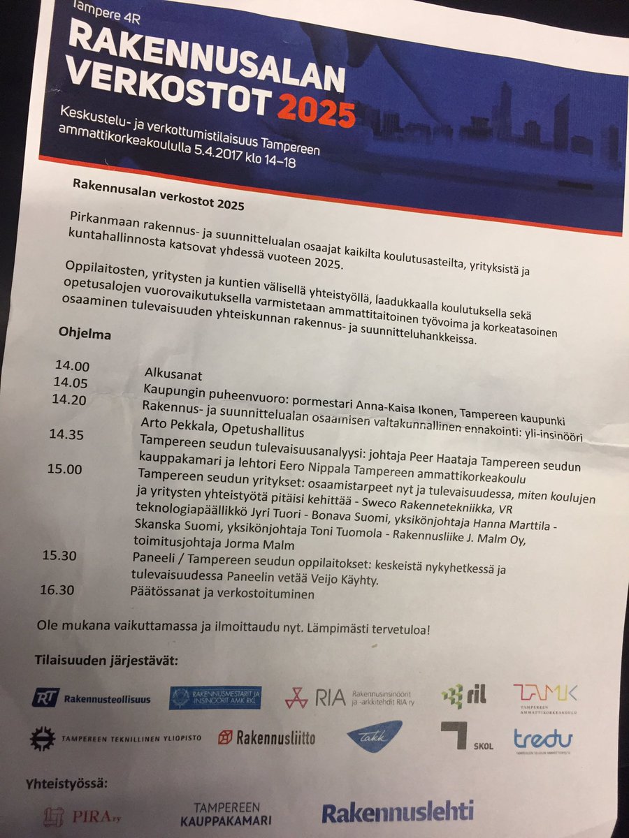 RIAliitto's tweet photo. #yhteistyö on mahdollisuus! @Rakennuslehti #rkl #ril #tamk #tty #rakennusliitto #takk #skol #tredu #pirary #tampereenkauppakamari https://t.co/MQFvWlojus