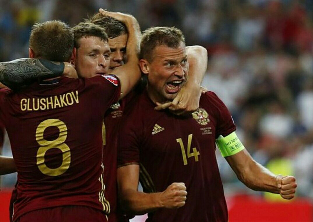 Защитник ЦСКА Василий Березуцкий: Если тренер сборной позовёт меня на ЧМ-2018, я тут же, как в армии, поеду.

#РоссияЖдет