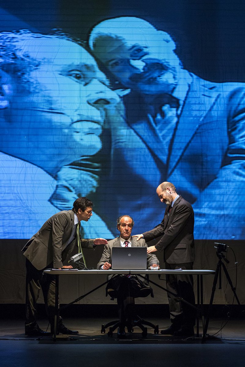 La_Directa's tweet photo. A la #Directa418, @NeusMolina explica com teatre i periodisme es donen la mà a través d'obres com Camargate o El Rey https://t.co/YFAqlVYUSR https://t.co/HW5UzBjhzJ