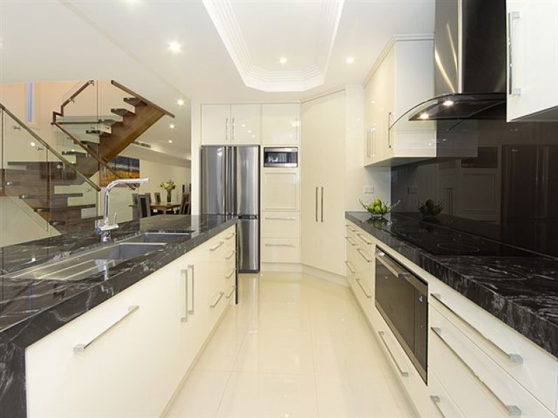 InspectStone's tweet image. Inspiring stone kitchen ideas for your projects! Check this: inspectstone.com/inspiring-ston… #marble #stone #design