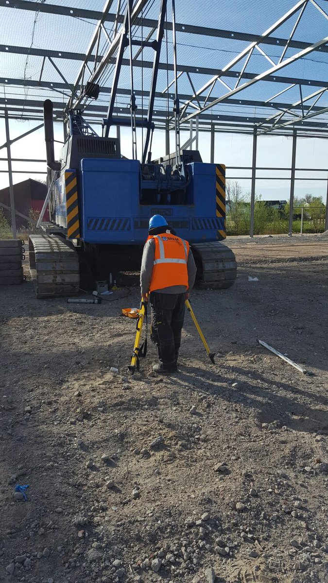 In opdracht van @Voorbij_FT voeren wij op 3 HSP palen proefbelastingen uit te Rozenburg, nabij Schiphol