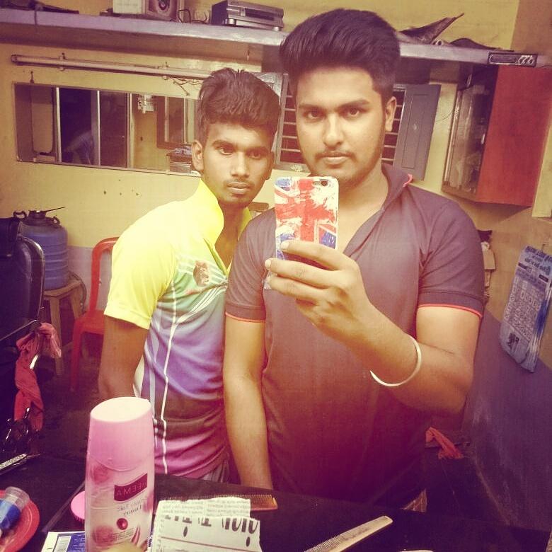 Aravind_Raja29's tweet photo. #Back_To_old 🚶
#Hair_style 💇 https://t.co/YcaJdrstfD