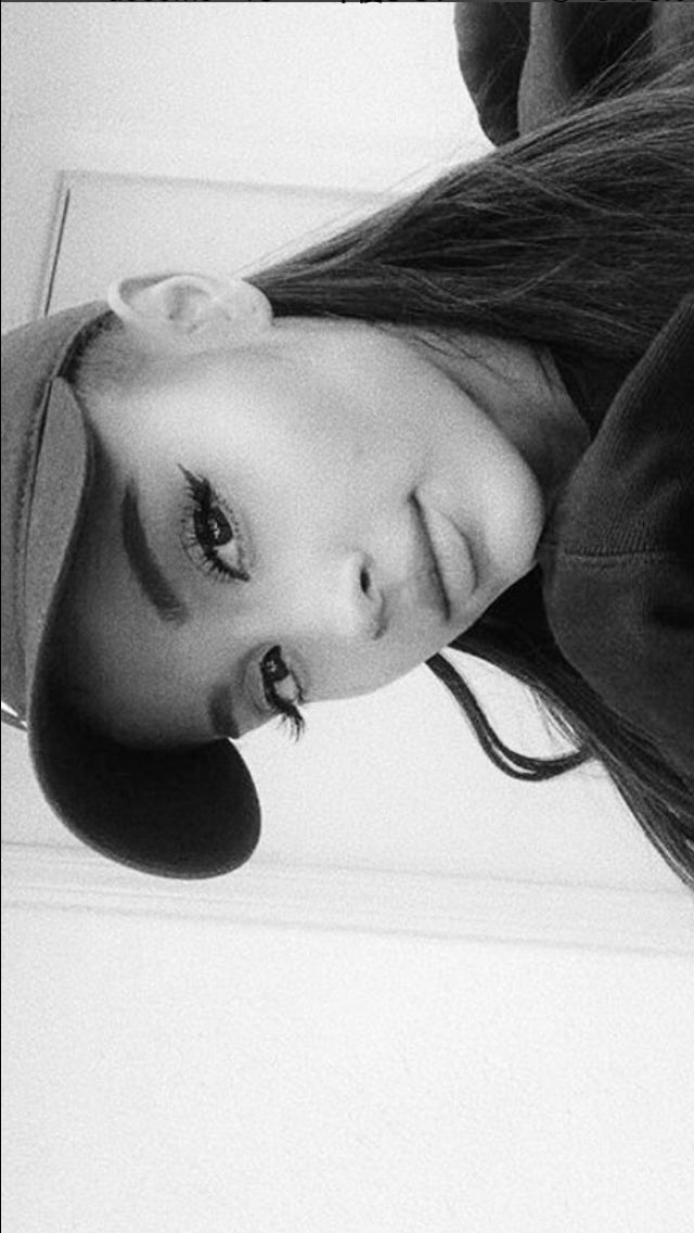 Arianachan4444's tweet photo. やっとフォロワー50人🙂！
フォローしてくれてる人ありがとうございます🙇
まだまだArianatorさん、洋楽好きの人と繋がりたいです👯‍♂️
#ArianatorはRT
#洋楽・海外好きな人RT
#フォローしてくれた人全員フォローする 
#Ariana好きな人RT https://t.co/8J1pbsDpzh