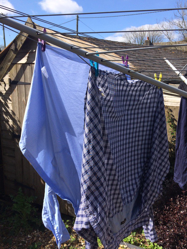 OnlyDads's tweet photo. Washed and now drying after #resconf17
No fudge crumbs on me! https://t.co/O2eq9ETgXh