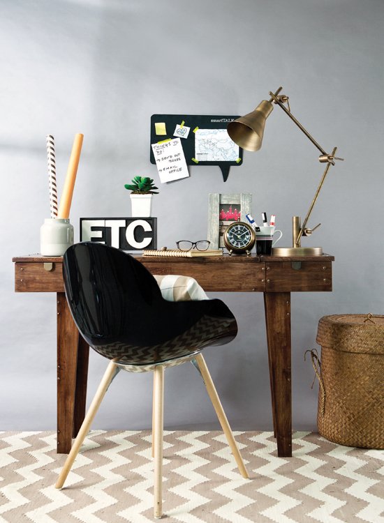 goodhomesindia's tweet photo. For a rustic look for your home office pick accents like copper lamps, antiquated wooden desks and other useful ceramic thingummies. https://t.co/e7XBcQKY7D