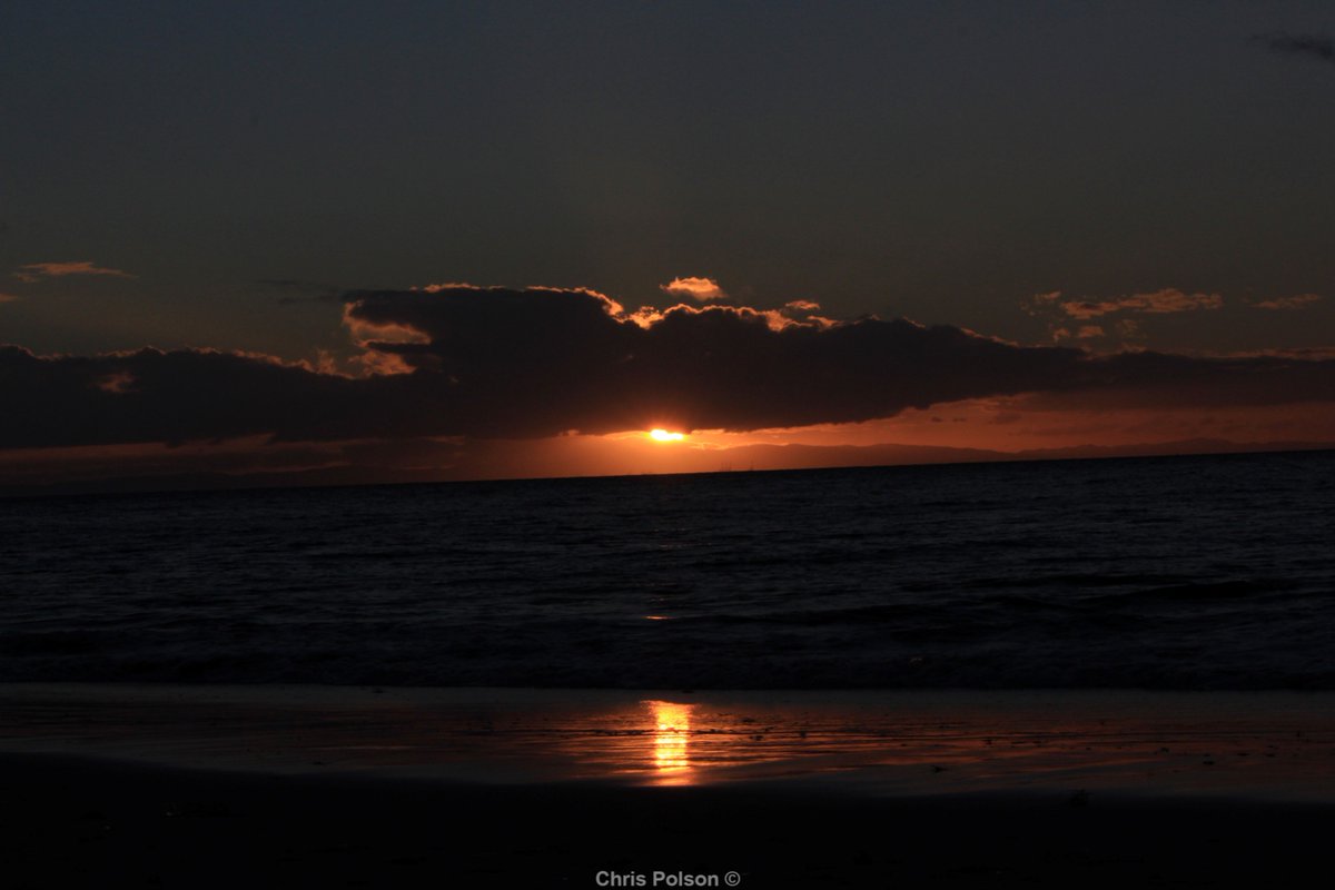 polly1976's tweet photo. we all like a sunset @visitqueensland @CanonAustralia @Queensland #stradbrokeisland #amitypoint #visitqueensland #ilovestraddie #canon700d https://t.co/cVlkocAfPM
