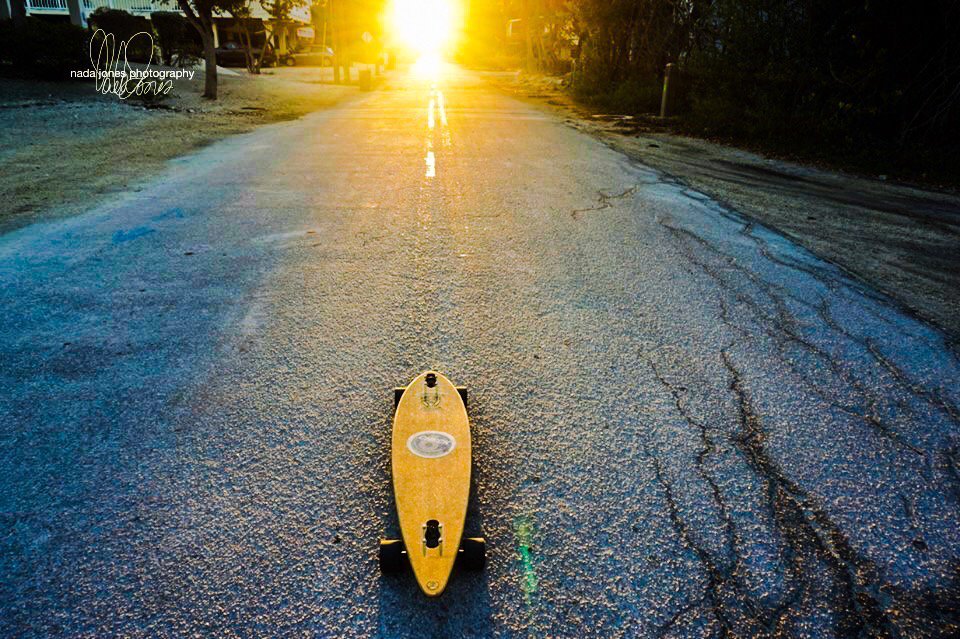 nadajonesphoto's tweet photo. Skateboard waiting on a sunset road #skateboard #skateboarding #floridakeysdronepros #skybornvisual https://t.co/qPefg5GZFf