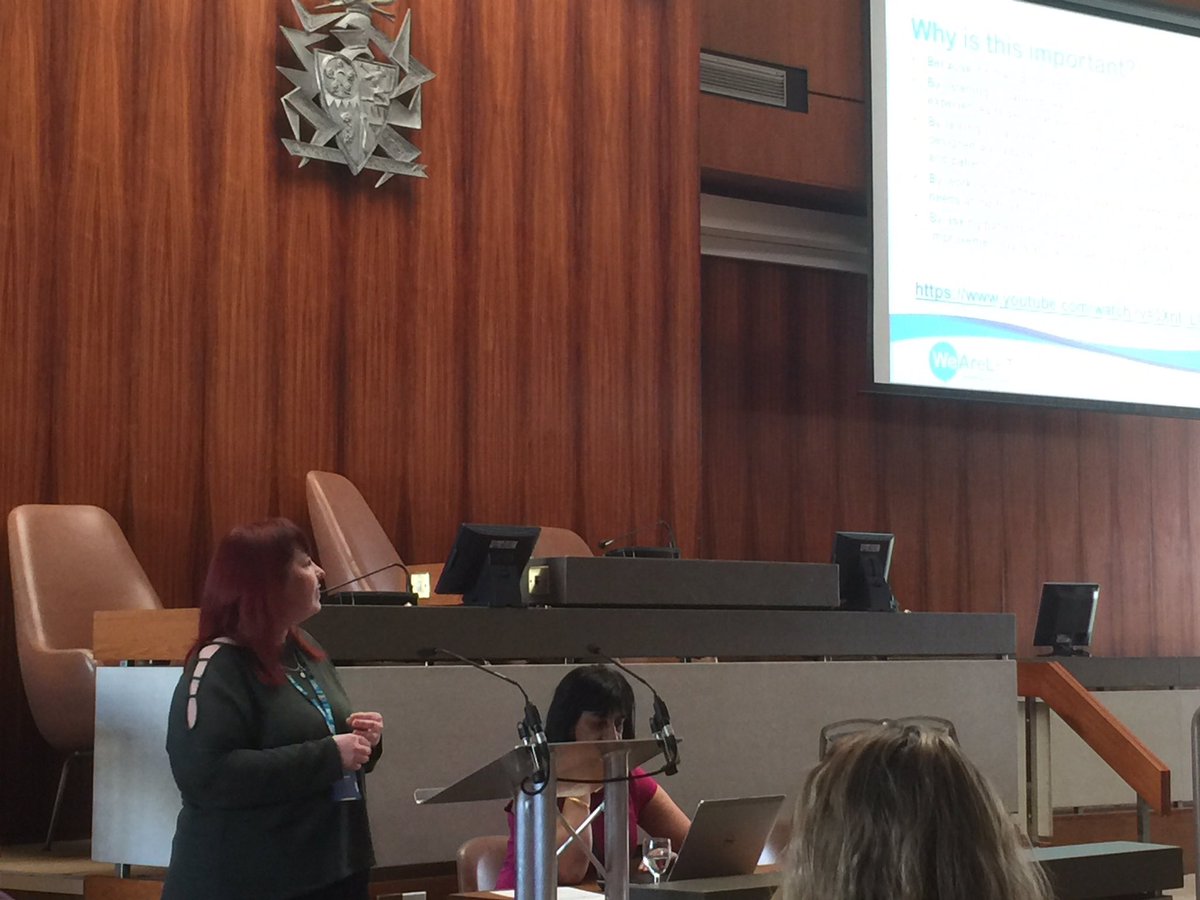 Brilliant vibrant presentation from @HayleyCocker1 at the pt career ref group event!@LPTnhs