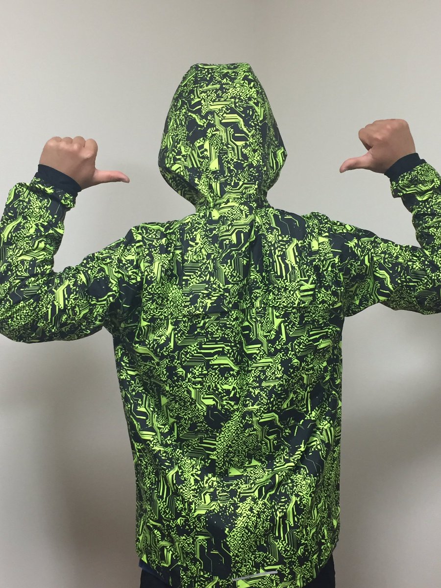 pandaman1007's tweet image. 良さげなウインドブレーカーゲット(b･ω･)b
#NIKE
#NikeShield