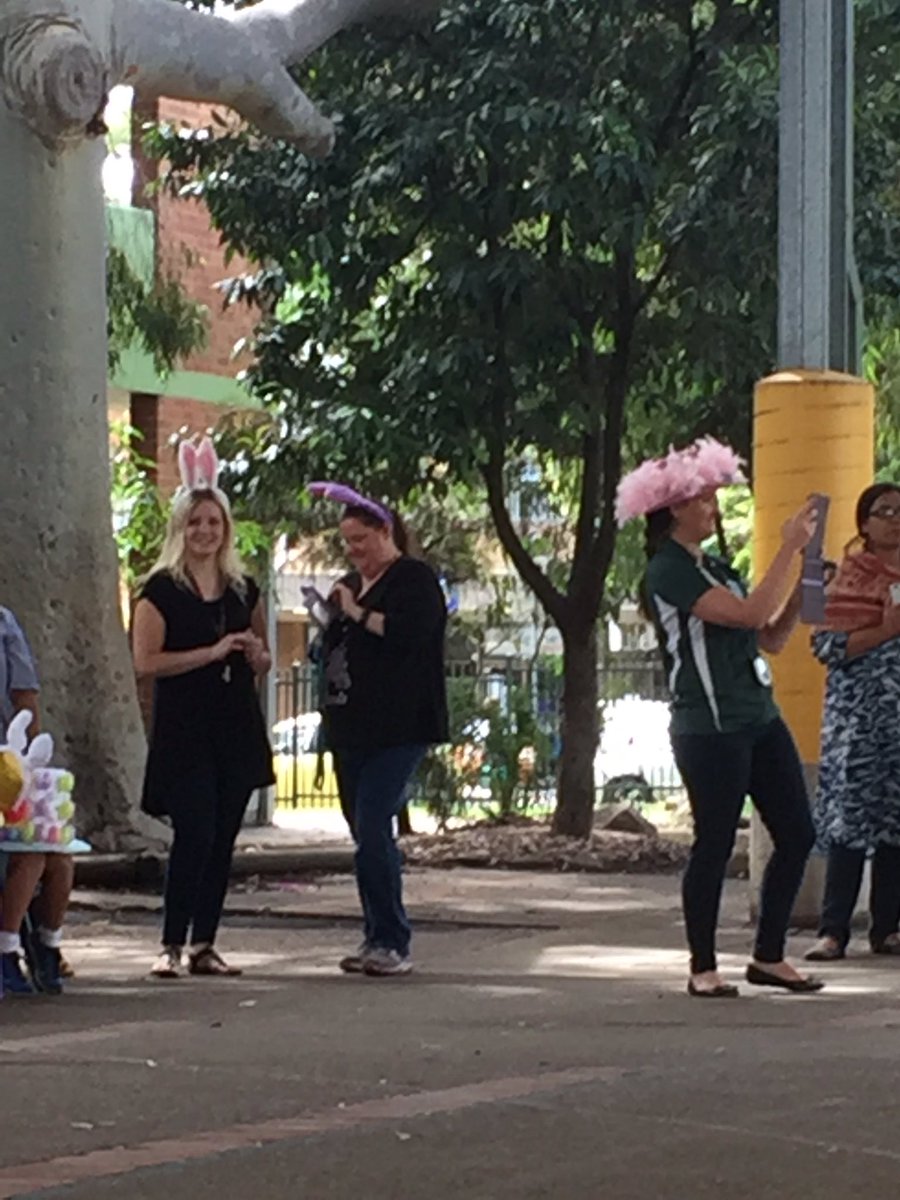 Easter 🐣 Hat 🎩 Parade day at IPS was fun 👍🤠🐥