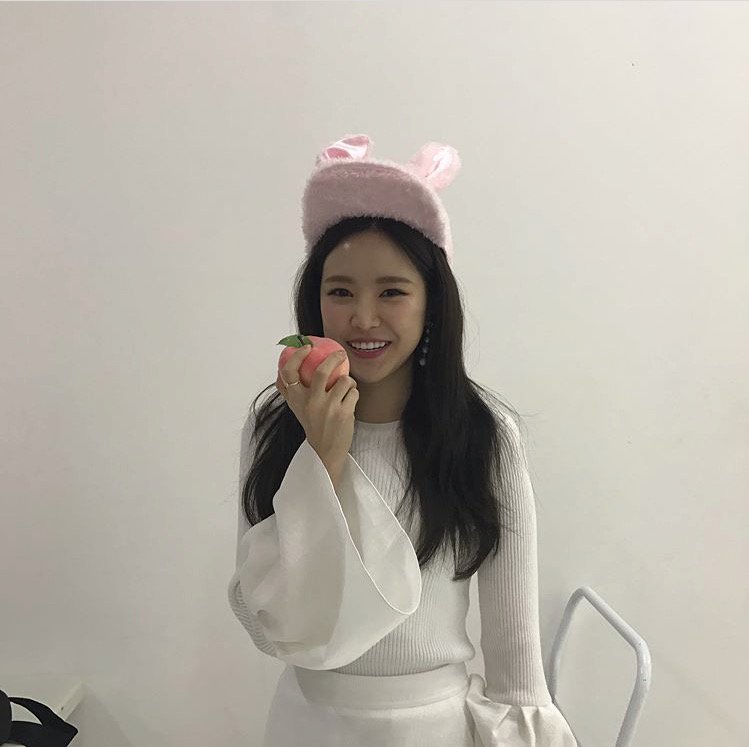 Apinksne94bot tweet picture