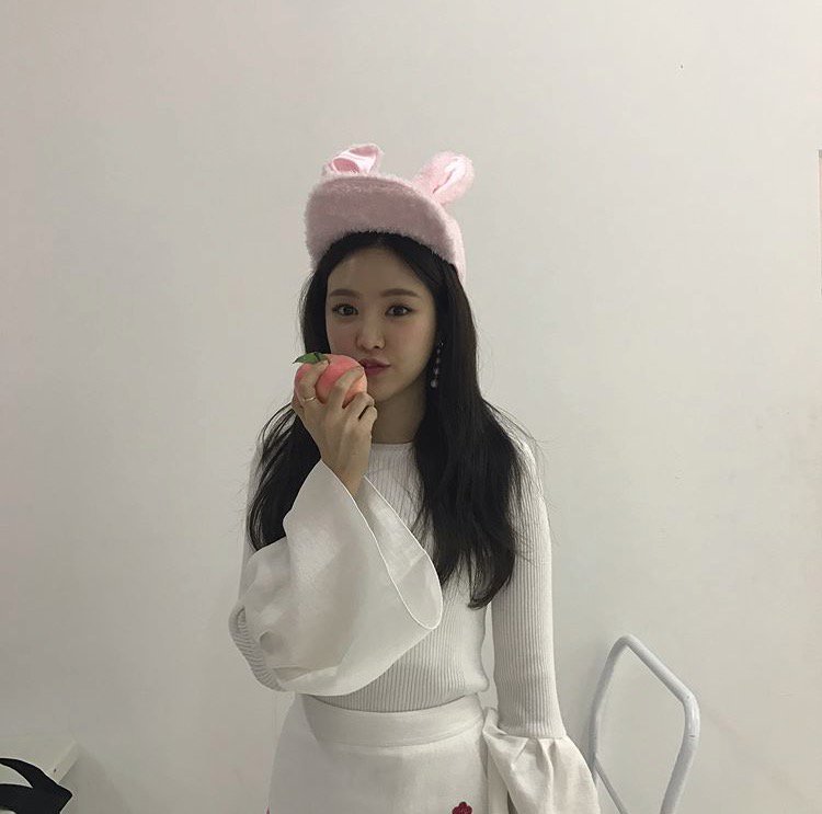 Apinksne94bot tweet picture
