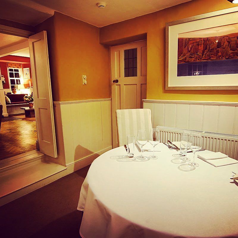 duncansOldInn's tweet photo. Our second dining room, just a stones throw from the fire and comfortable sofas 👌#confortablediningindevononholida… https://t.co/saE9lmze0V https://t.co/dnY5MzYj4c